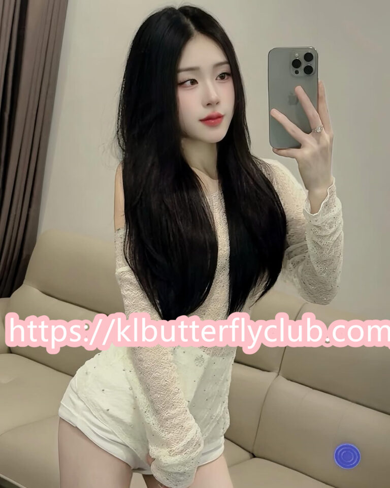 Giữa một thành phố toàn người xinh đẹp hi vọng anh chỉ nhìn em